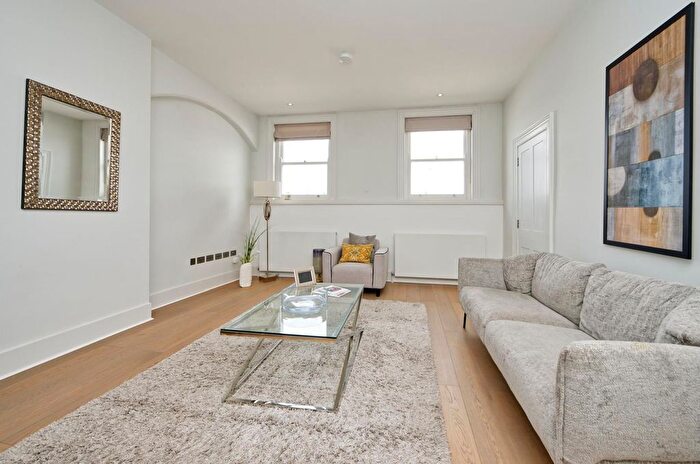 3 Bedroom Property To Rent In Queen's Gate Terrace, London, SW7