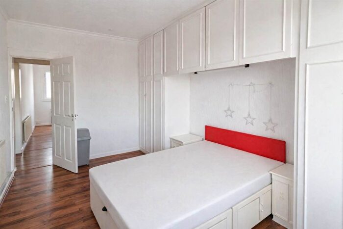 2 Bedroom Flat To Rent In Clydebank, G81