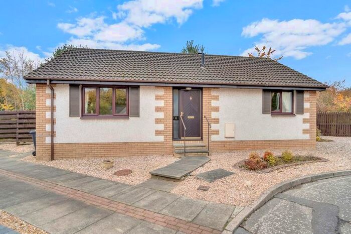 2 Bedroom Detached Bungalow For Sale In Dalmailing Avenue, Irvine, KA11