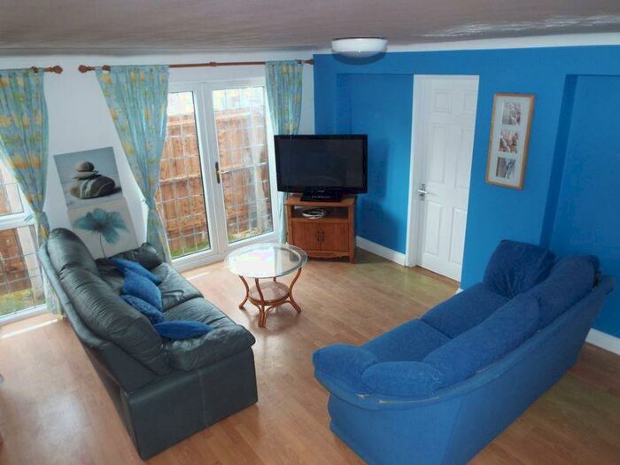 5 Bedroom Terraced House To Rent In Fairgreen Way, Selly Oak, Birmingham, B29