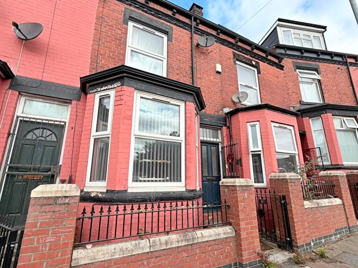 4 Bedroom Terraced House To Rent In Cross Green Crescent, Leeds, LS9