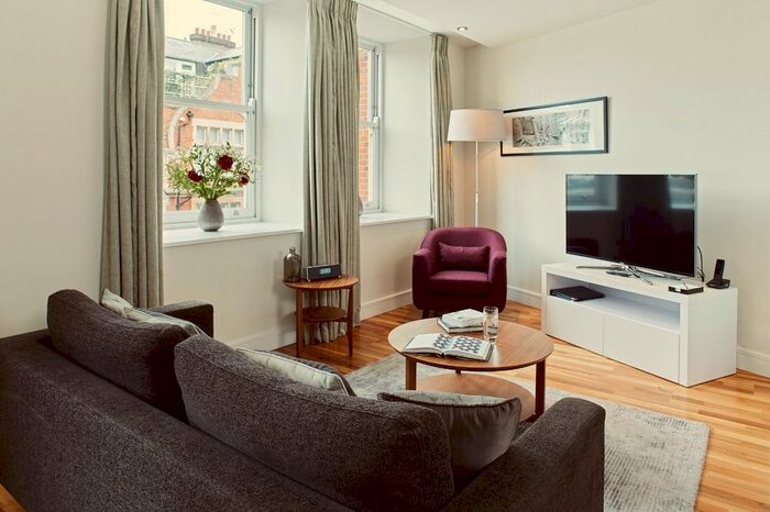 2 Bedroom Flat To Rent In Cheval, Harrington Court, Kensington, London, SW7