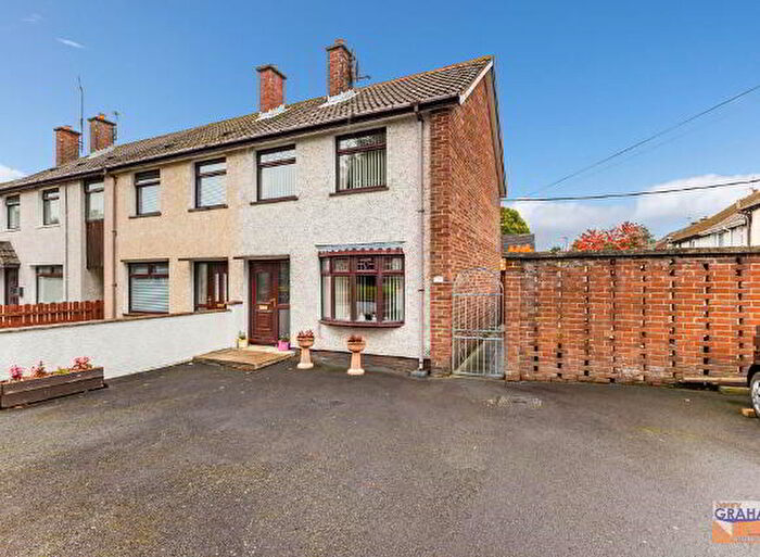 3 Bedroom End Of Terrace House For Sale In Ballinderry Park, Lisburn, BT28