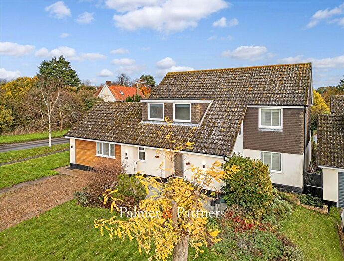 4 Bedroom Detached House For Sale In Grange View, Westleton, Saxmundham, Suffolk, IP17