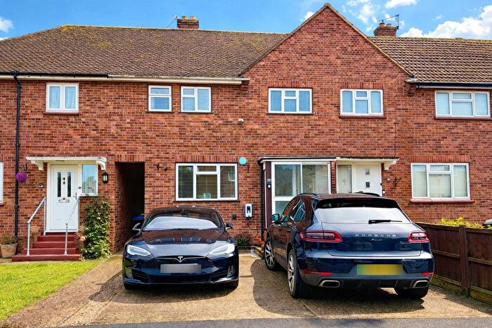 3 Bedroom Terraced House For Sale In Huntingfield Way, Egham, Surrey, TW20