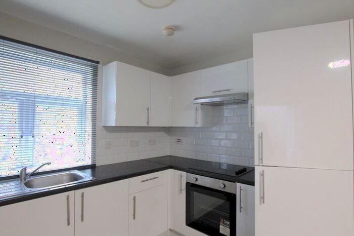 Studio To Rent In Lower Cathedral Road, Cardiff, CF11