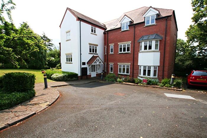 1 Bedroom Flat To Rent In Hanbury House, Battenhall Road, Worcester, WR5