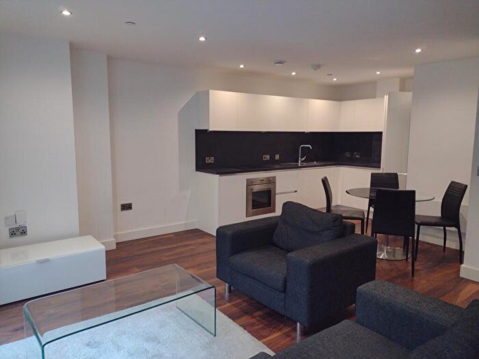 1 Bedroom Apartment To Rent In Greengate Salford, M3