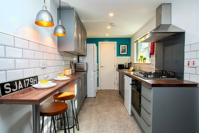 5 Bedroom Terraced House To Rent In Bolingbroke Road, Stoke, Coventry, CV3