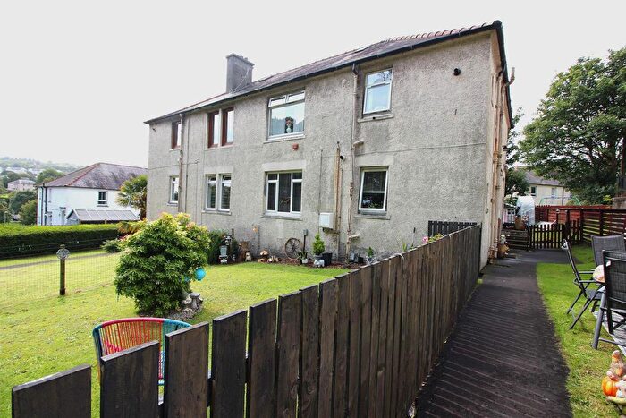 2 Bedroom Flat For Sale In Bow Road, Greenock, PA16