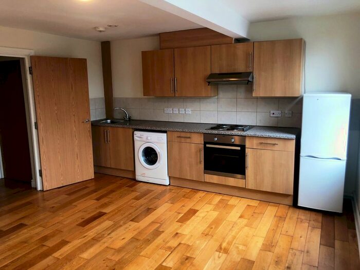1 Bedroom Flat To Rent In Nightingale Grove, London, SE13