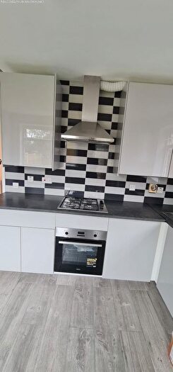 2 Bedroom Semi-Detached House To Rent In Rookhill Mount, Pontefract, WF8