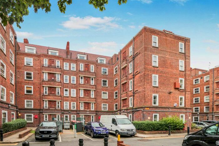 2 Bedroom Flat To Rent In Homerton High Street, London, E9