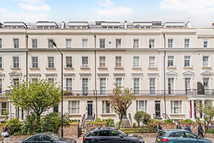 2 Bedroom Flat To Rent In Westbourne Grove, Notting Hill, W11