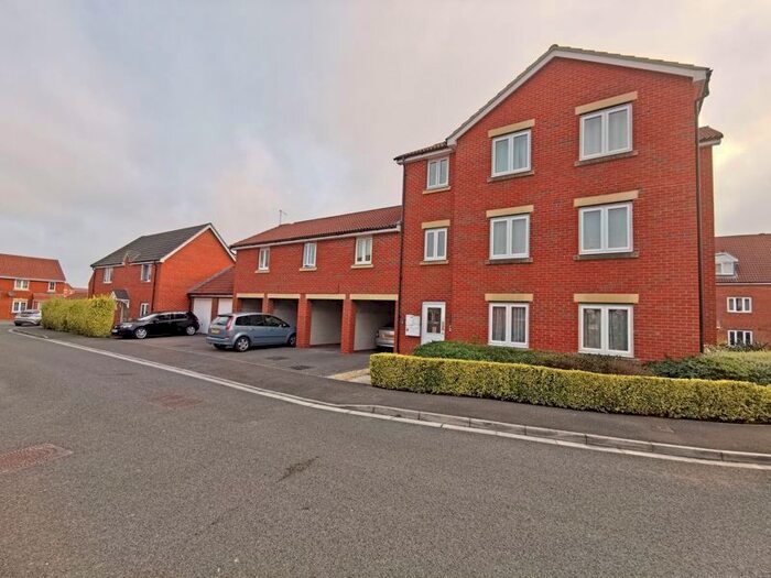 2 Bedroom Flat To Rent In Griffen Close, Bridgwater, TA6