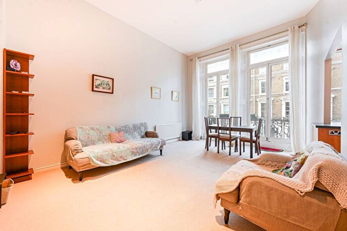 2 Bedroom Flat For Sale In Collingham Place, Earls Court, London, SW5