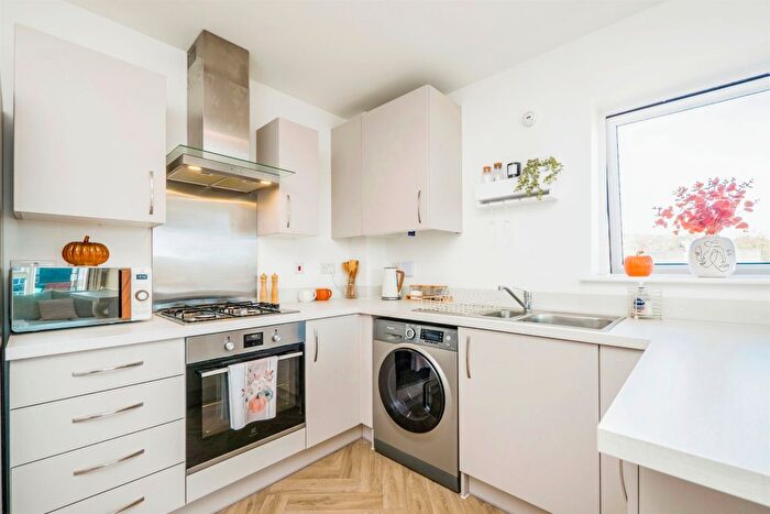 2 Bedroom Flat For Sale In Dol Glaswg, Capel Llanilltern, Cardiff, CF5