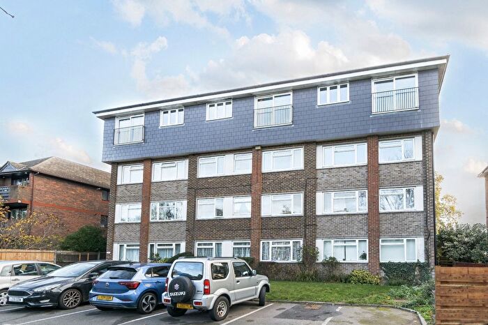 1 Bedroom Flat For Sale In Rectory Road, Queens Court, BR3