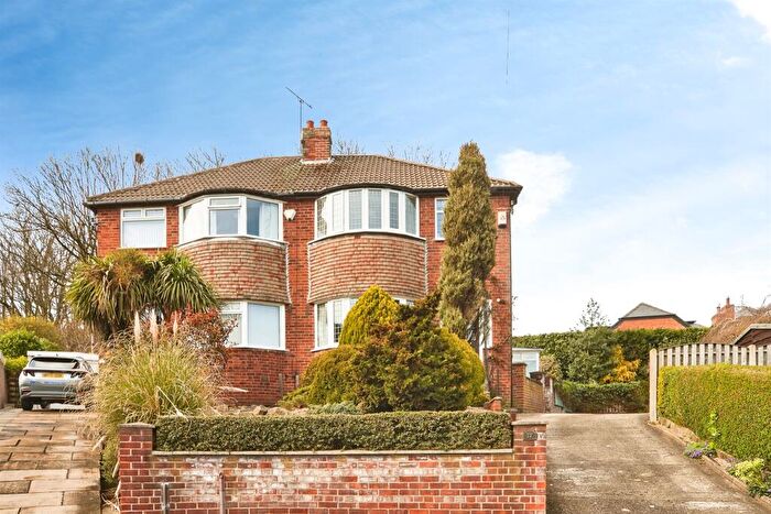 3 Bedroom Semi Detached House For Sale In Highthorne Grove, Shadwell, Leeds, LS17