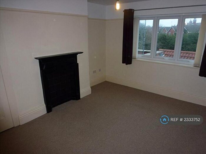 2 Bedroom Flat To Rent In Blundlesands, Liverpool, L23
