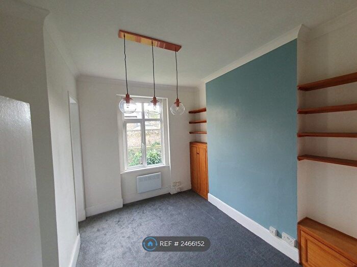 1 Bedroom Flat To Rent In Eastdown Court, London, SE13