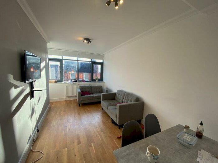 4 Bedroom Flat To Rent In Arthur Avenue, Nottingham, NG7
