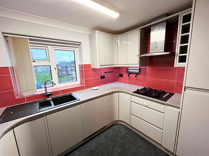1 Bedroom Property To Rent In Southlands Court, St Giles Close, Shoreham, BN43