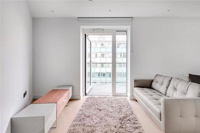 1 Bedroom Flat To Rent In Fountain Park Way, London, W12