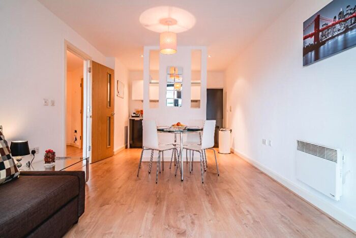 1 Bedroom Apartment To Rent In St. John's Walk, Birmingham, B5