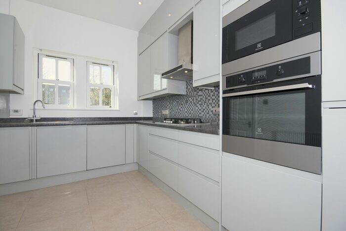 4 Bedroom Terraced House To Rent In Merrivale Square, Oxford, OX2