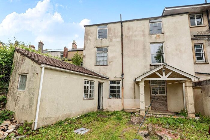 4 Bedroom Terraced House For Sale In Waterloo Road, Shepton Mallet, BA4