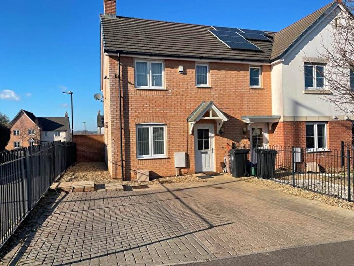 2 Bedroom House To Rent In Kenmare, Knowle, Bristol, BS4