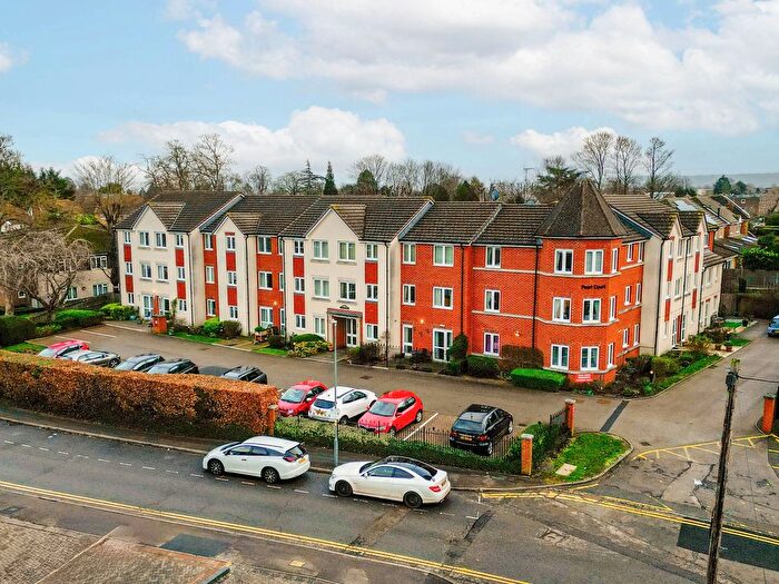 2 Bedroom Property For Sale In Croft Road, Aylesbury, HP21