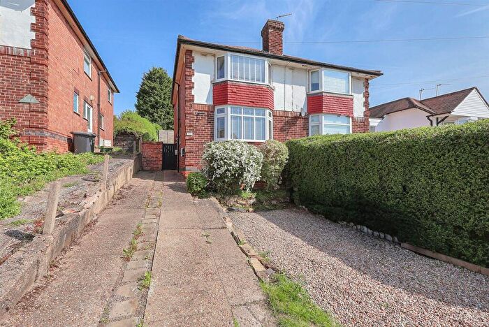 3 Bedroom Semi-Detached House For Sale In Foxhill Road, Carlton, Nottingham, NG4