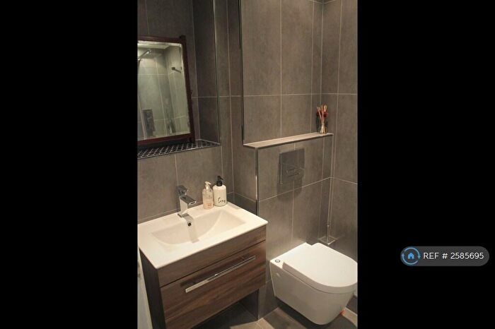 1 Bedroom Flat To Rent In Fairfield Road, London, E3