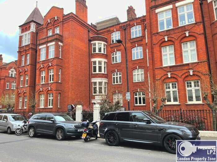 1 Bedroom Flat To Rent In Hamlet Gardens, Ravenscourt Park, Hammersmith, W6
