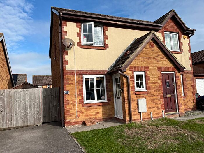 2 Bedroom Semi-Detached House For Sale In The Cornfields, Weston-Super-Mare, BS22