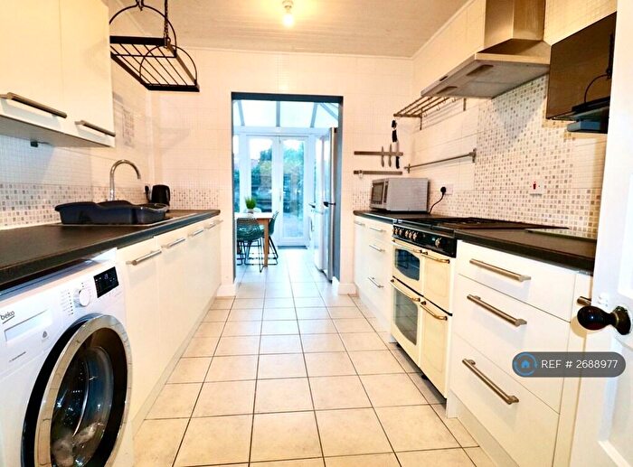 4 Bedroom Detached House To Rent In Beacon Road, Loughborough, LE11