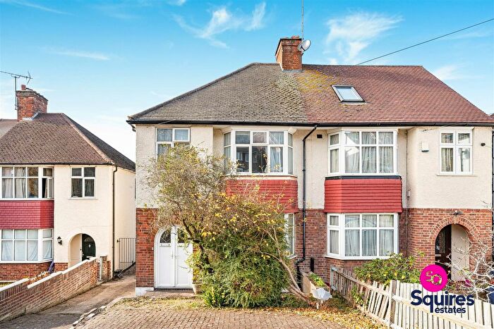 3 Bedroom Semi Detached House For Sale In Engel Park, Mill Hill, London, NW7