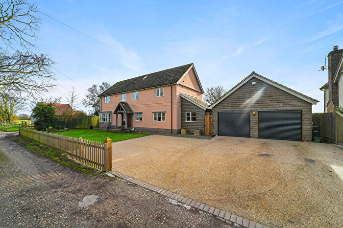 4 Bedroom Detached House For Sale In Gainsford End, Toppesfield, Essex, CO9