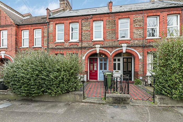2 Bedroom Maisonette To Rent In Mersey Road, Walthamstow, London, E17
