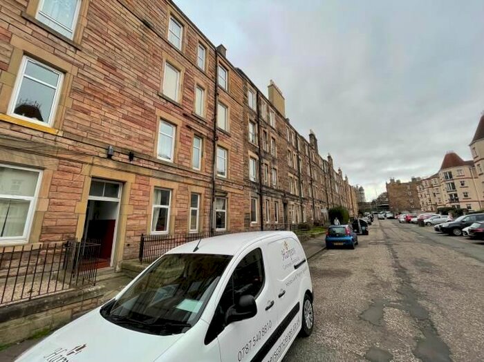 1 Bedroom Flat To Rent In Stewart Terrace, Gorgie, Edinburgh, EH11