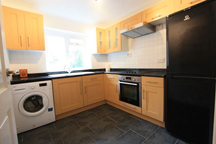 2 Bedroom End Of Terrace House To Rent In Godstone Road, Kenley, CR8