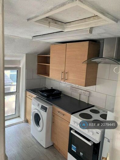 1 Bedroom Flat To Rent In Gurnos Road, Ystalyfera, Swansea, SA9