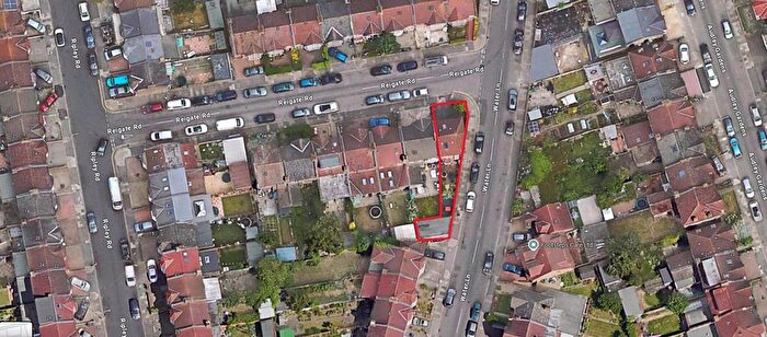 3 Bedroom End Of Terrace House For Sale In Reigate Road, Seven Kings, Ilford, IG3