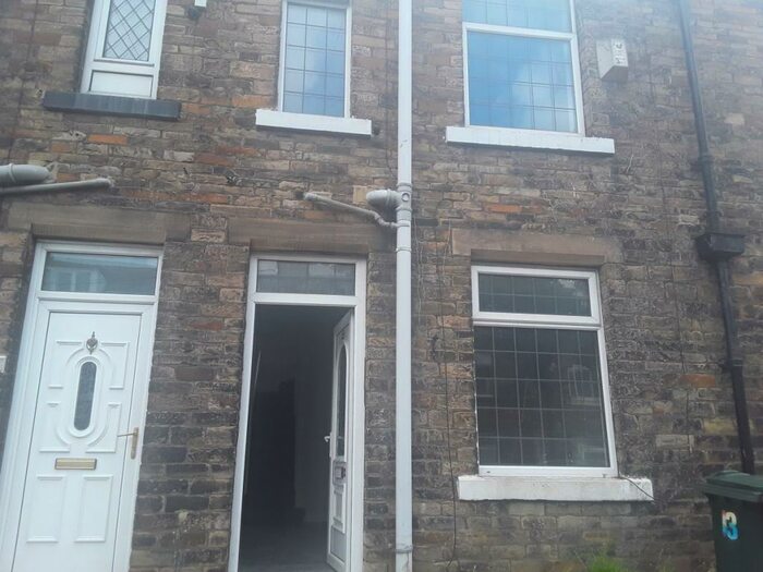 3 Bedroom Terraced House To Rent In Chellow Street, Bradford, BD5