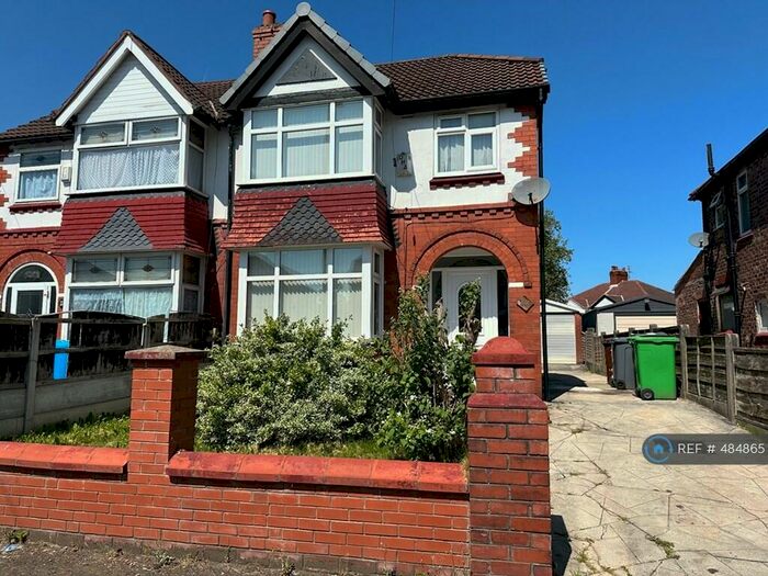3 Bedroom Semi-Detached House To Rent In Talbot Road, Fallowfield, Manchester, M14