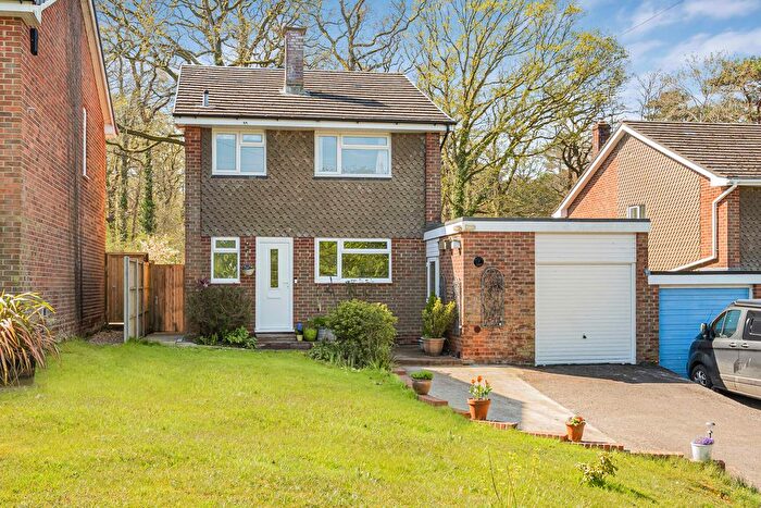 4 Bedroom Detached House For Sale In Greenfields, Nyewood, West Sussex, GU31