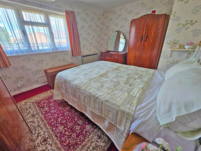 2 Bedroom End Of Terrace House For Sale In Mansell Road, Shoreham-by-Sea, BN43