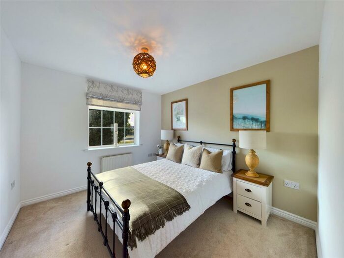 1 Bedroom Apartment To Rent In Shawbury Avenue, Kingsway, Gloucester, GL2